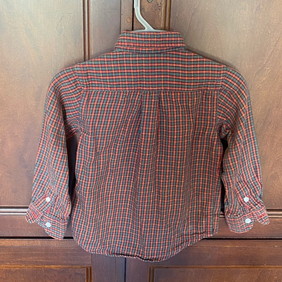 Cute plaid button-up - Picture 5 of 10